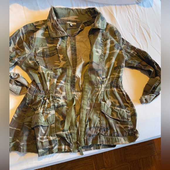 Charlotte Russe Jackets & Blazers - Camo Lightweight Green  Charlotte Russe Jacket No Lining I